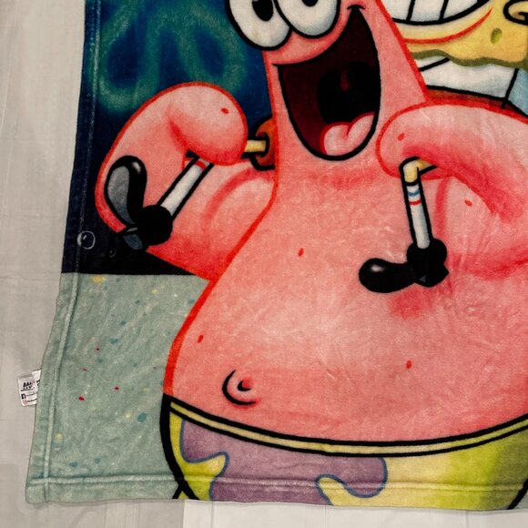 Spongebob Squarepants 48" x 40" Plush Throw Blanket - Picture 4 of 9